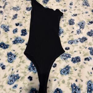 Princess Polly bodysuit size 4
